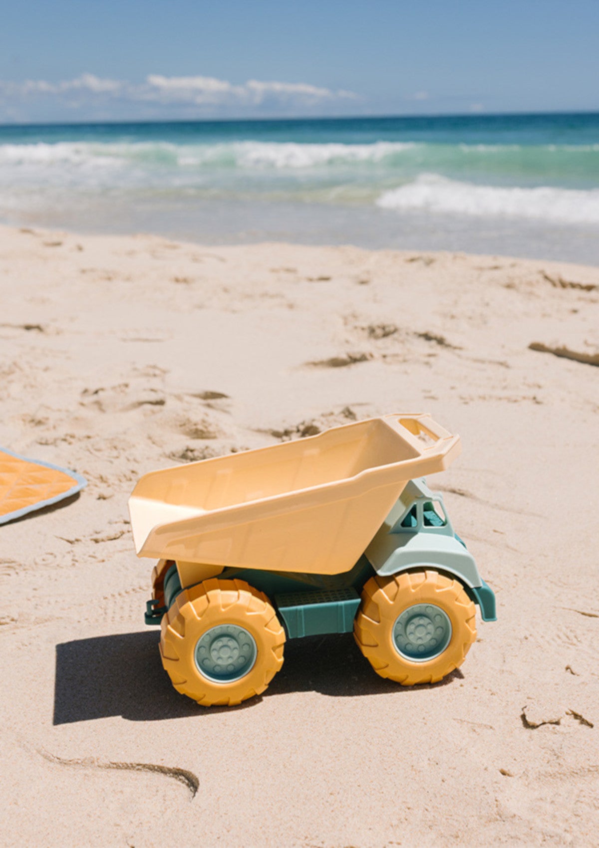 Green Truck - Monnëka