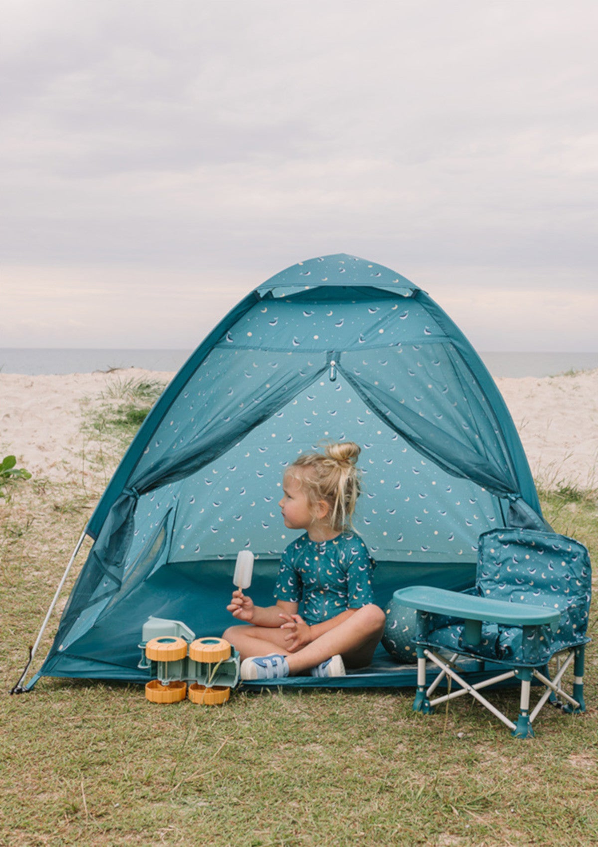 Whale Teal Tent with Mosquito Net - Monnëka