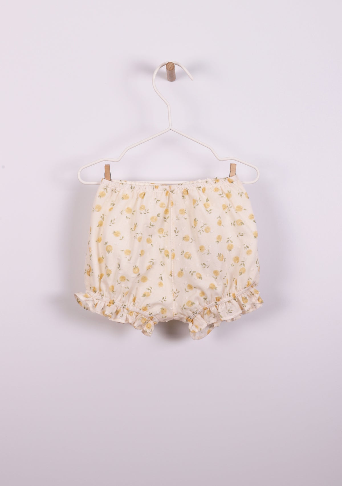 Shorts decorated with lemons | SUMMER IN THE VILLAGE - WEDOBLE