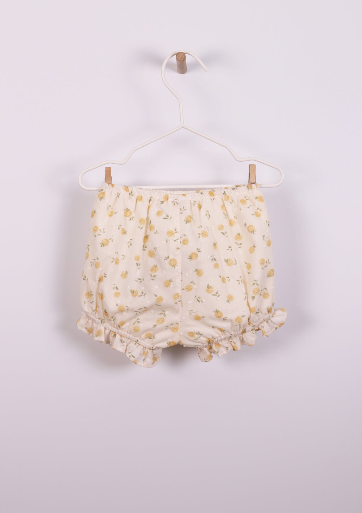 Shorts decorated with lemons | SUMMER IN THE VILLAGE - WEDOBLE