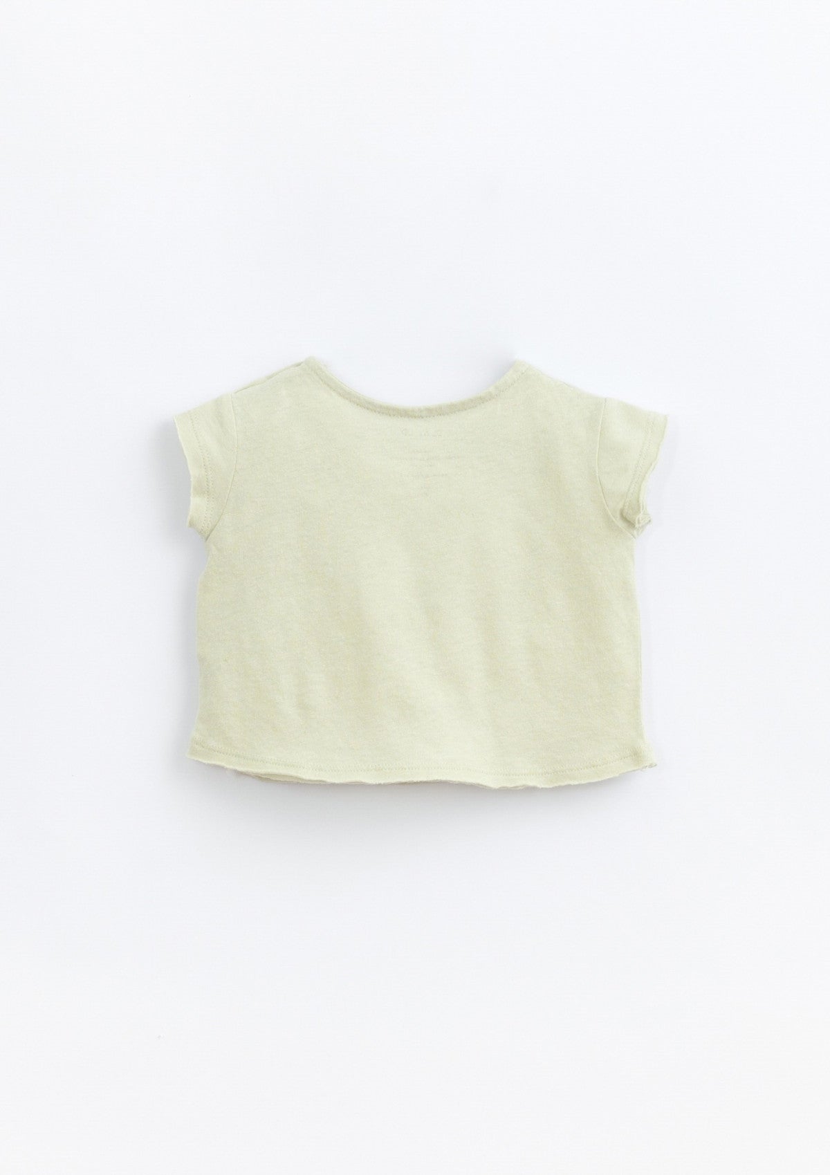 T-shirt com pormenor de encaixe no peito | Basketry - PLAYUP