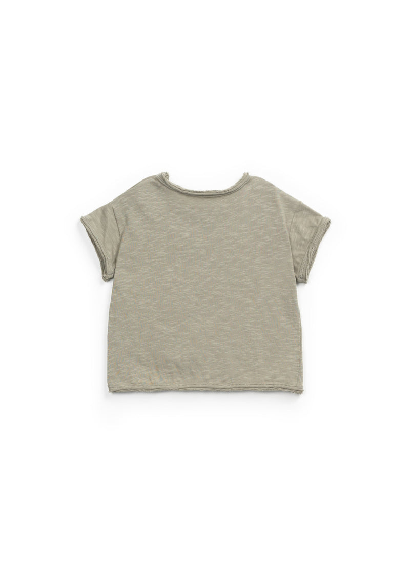 T-shirt with a kangaroo pocket | Textile Art - PLAYUP