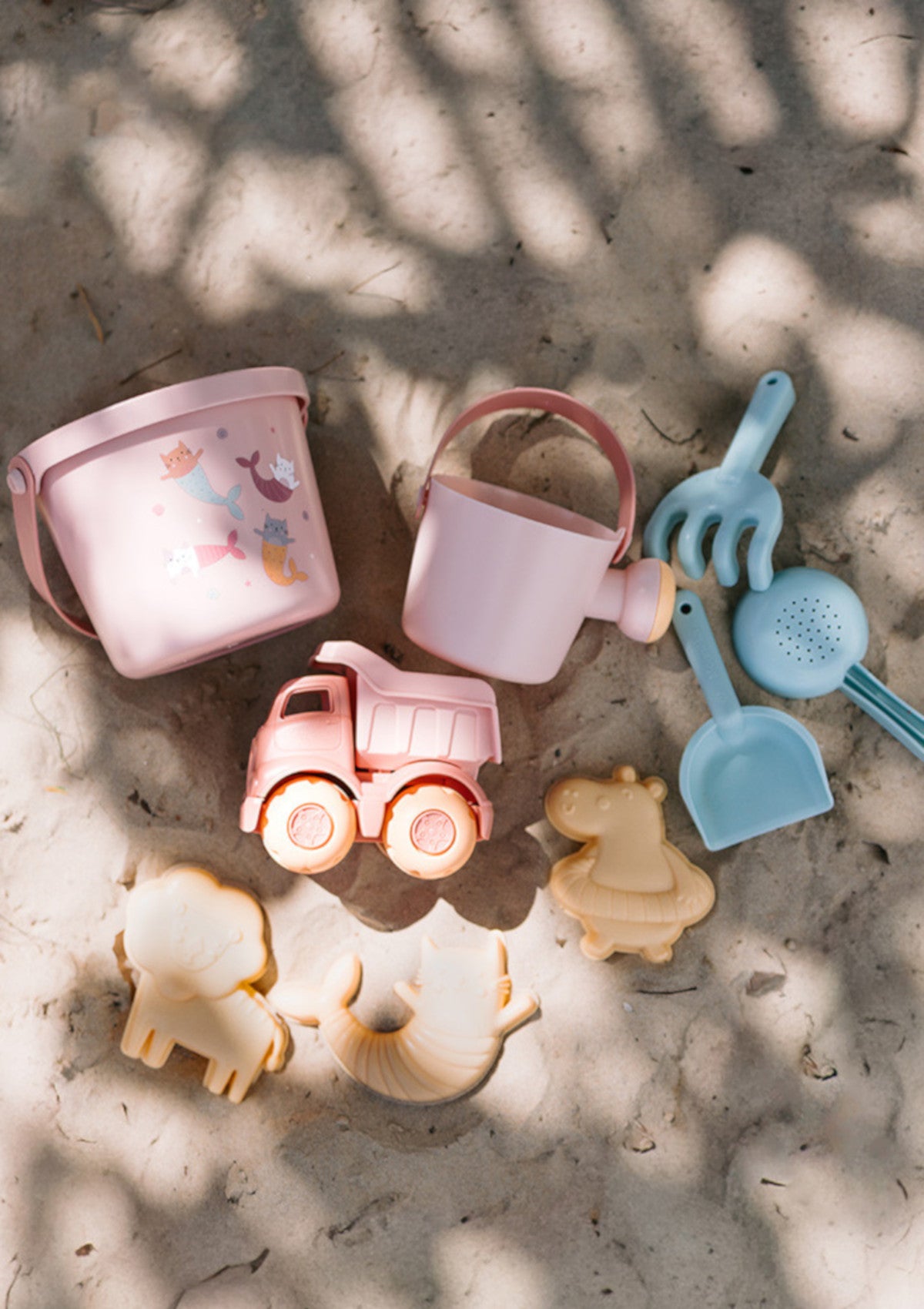 Beach Toy Set with Mermaid Cats - Monnëka