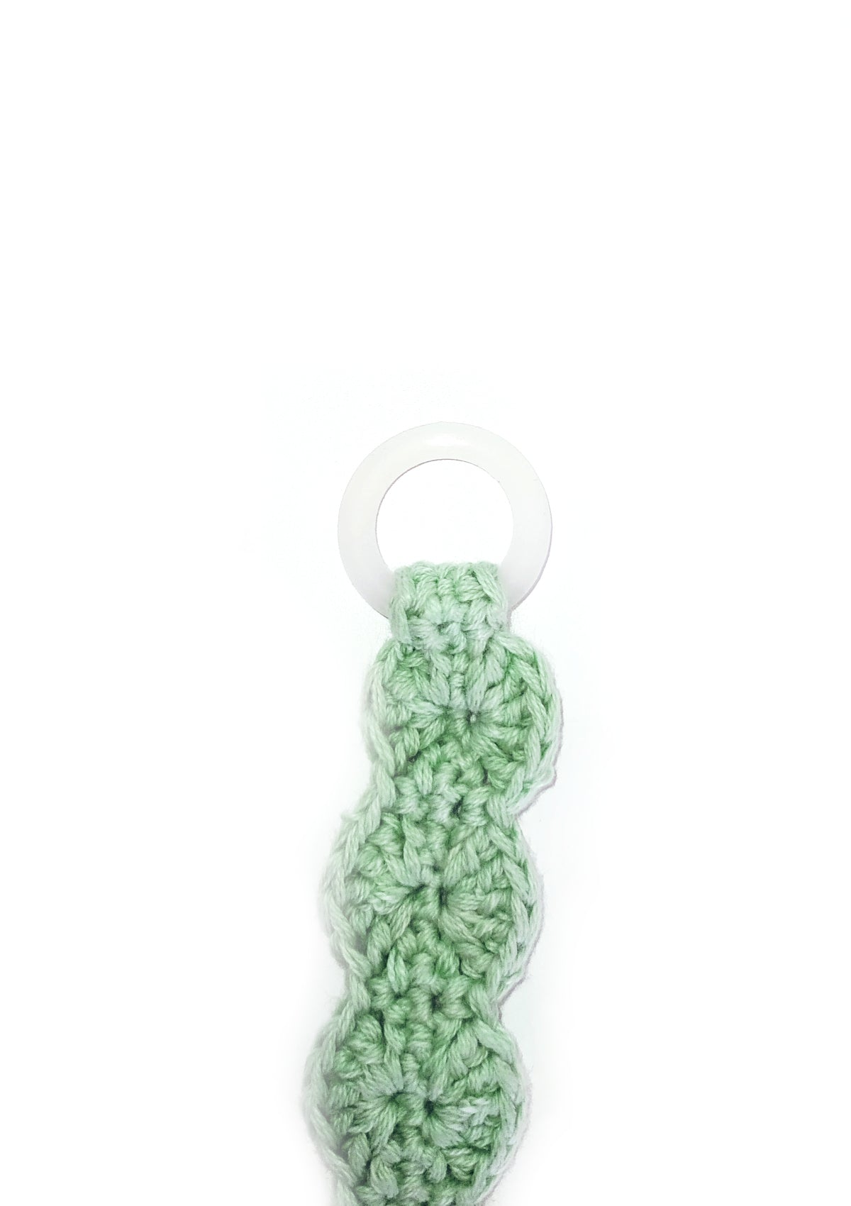 Macramé Pacifier Clip Ma'eMa'e